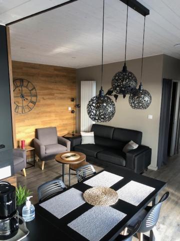 Maison chaleureuse et cosy en bois de 2021 Près de Quimper Ergué-Gabéric Extérieur photo
