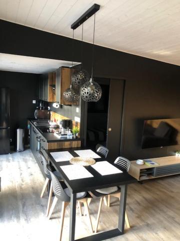 Maison chaleureuse et cosy en bois de 2021 Près de Quimper Ergué-Gabéric Extérieur photo